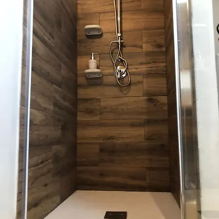 ゲストハウス Jess & Joe's 4*