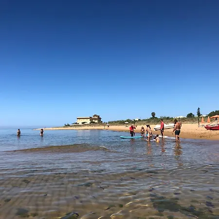 Jess & Joe's ゲストハウス カステルヴェトラーノ